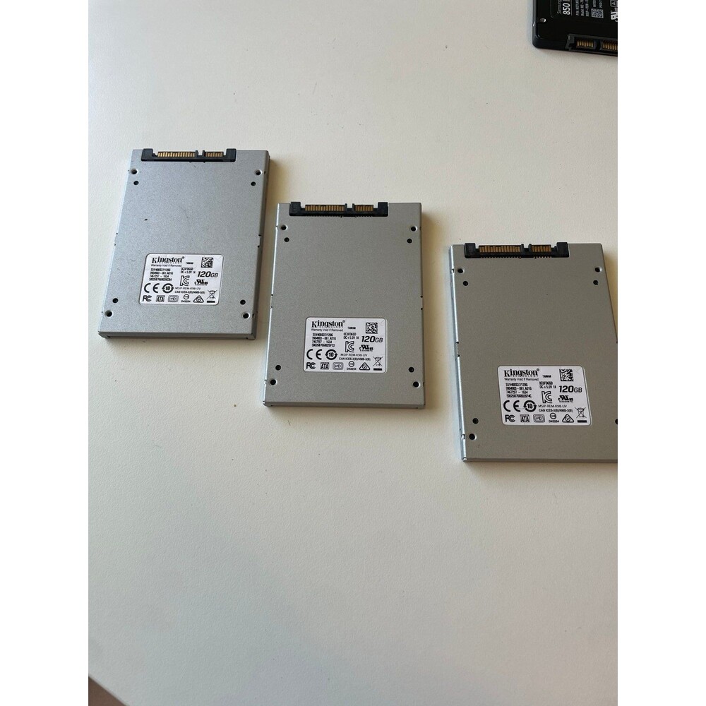 lot of 3 - Kingston 120 GB SSD
